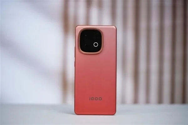 8000mAh的天璣9400+旗艦！iQOO Z10 Turbo+首銷戰績：Z10 Turbo Pro的174%